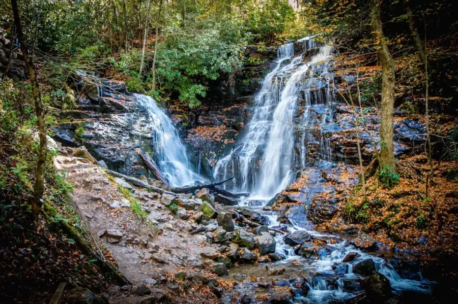 Hike to the Top of Grandfather Mountain – North Carolina
