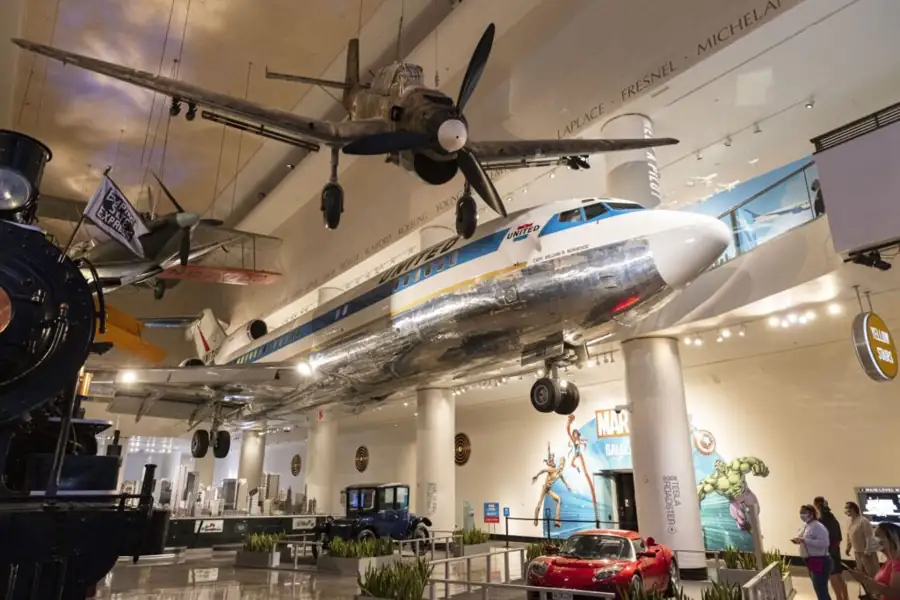 Shedd Aquarium – Illinois