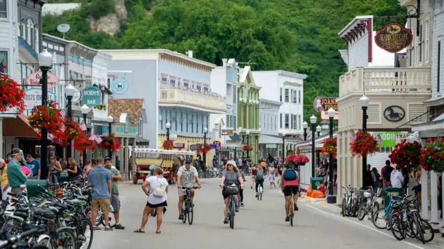 Michigan travel guide
