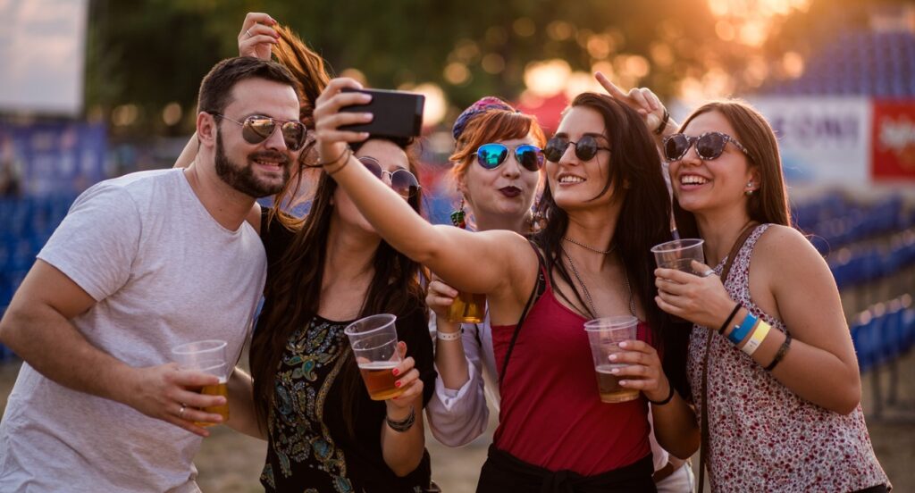 The Ultimate Guide to Maine Can’t-Miss Events in 2024 10 localitytravel kOWbh0nq3jLKuRBywqRMzv8FskTBho metac3Vkc29udGhlc291bmQuanBn localitytravel