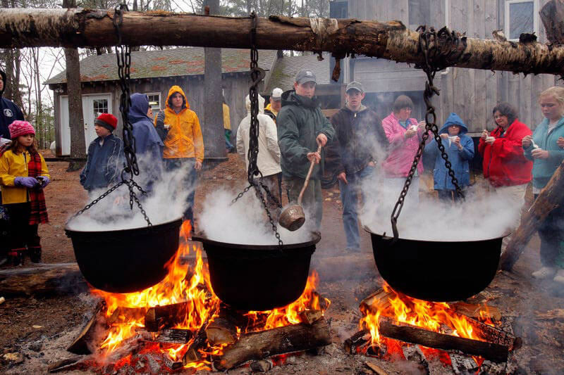 Maine: Ultimate tourist Guide Can’t-Miss Events in 2024. 4 localitytravel maine2 localitytravel