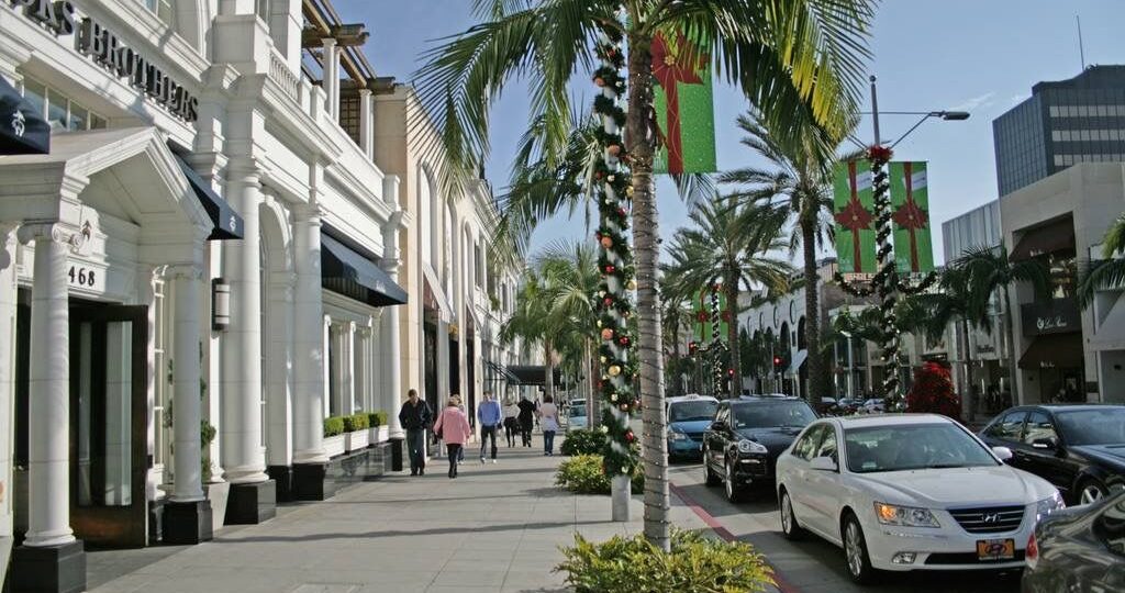 Shopping in California 1 localitytravel redeo localitytravel